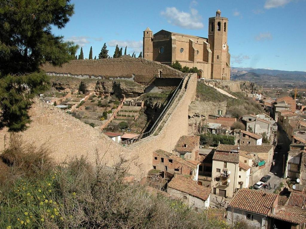 卡尔瑞伯罗酒店 Vilanova De La Sal 外观 照片